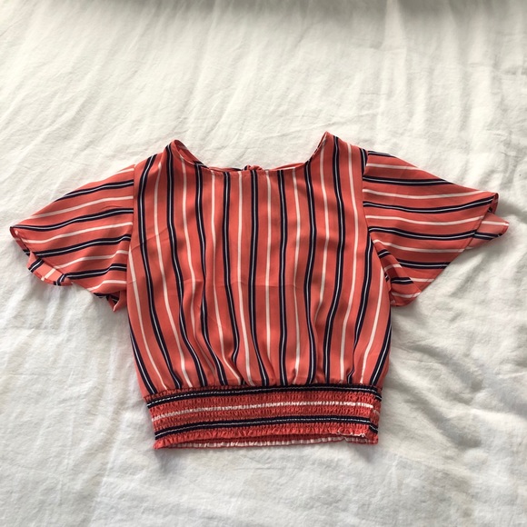 NWT Forever 21 Tie-Back Top Size Large - Picture 1 of 3